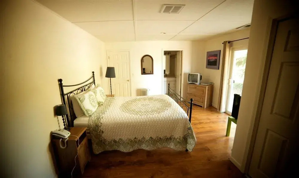 Hotel Charlotte Vacation Rentals - photo 38
