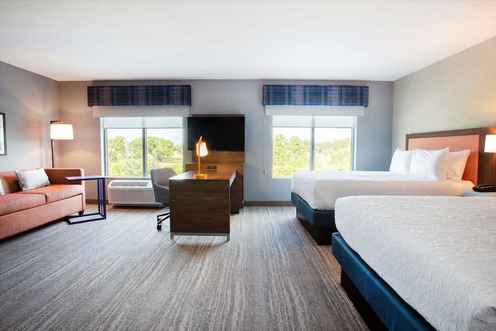 Hampton Inn & Suites North Port - photo 11