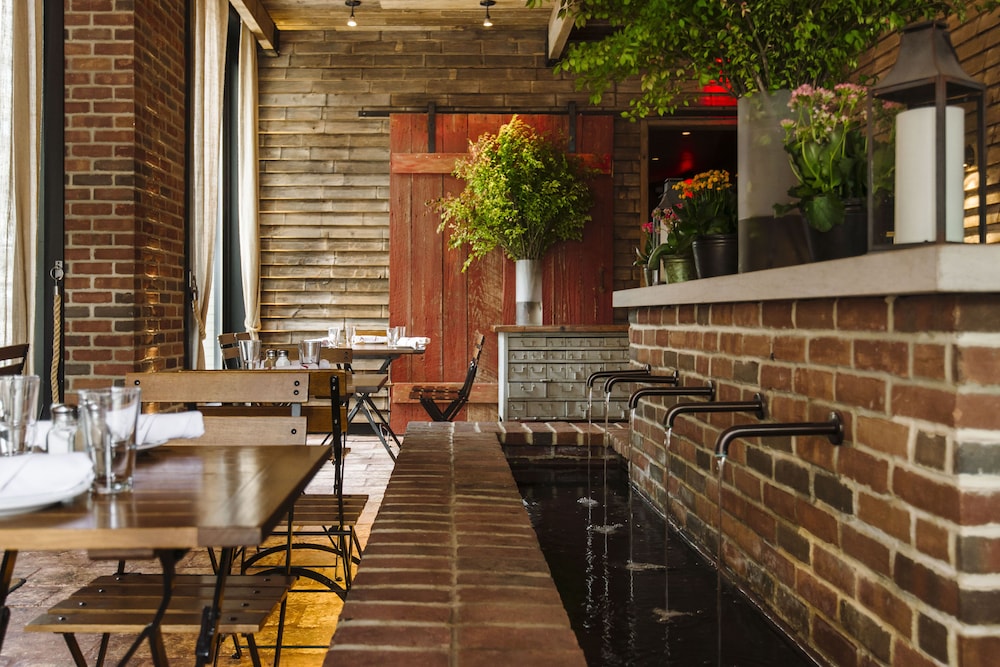 Refinery Hotel - photo 44