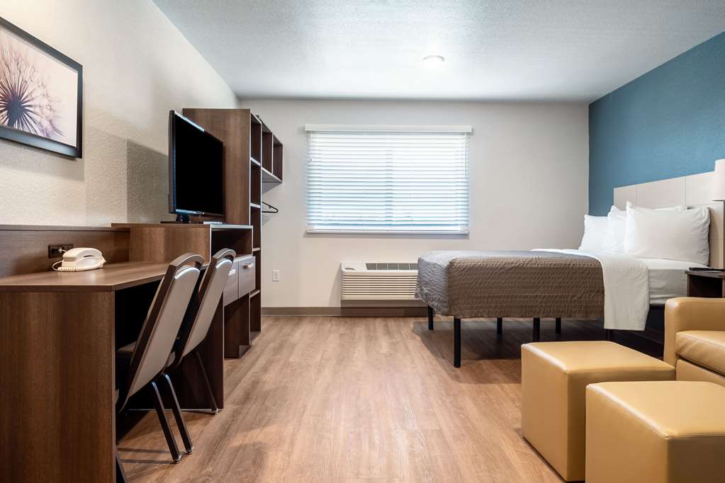 WoodSpring Suites Naples West - photo 12
