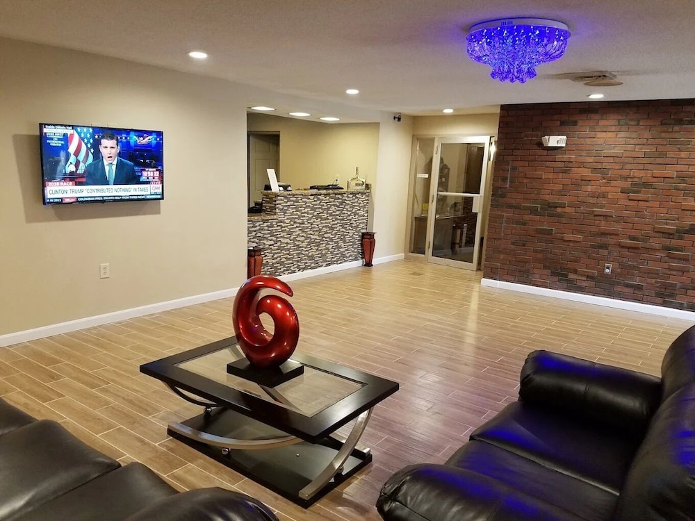 Americas Best Value Inn Putnam - photo 13