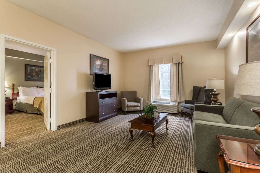 Baymont by Wyndham Lakeland - photo 12