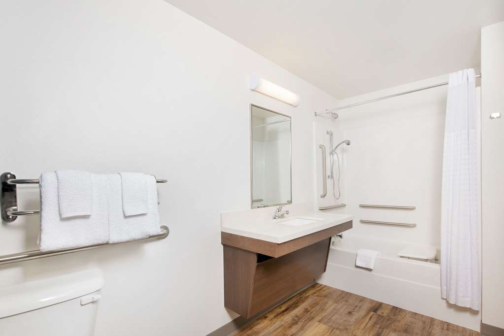 WoodSpring Suites Savannah Pooler - photo 9