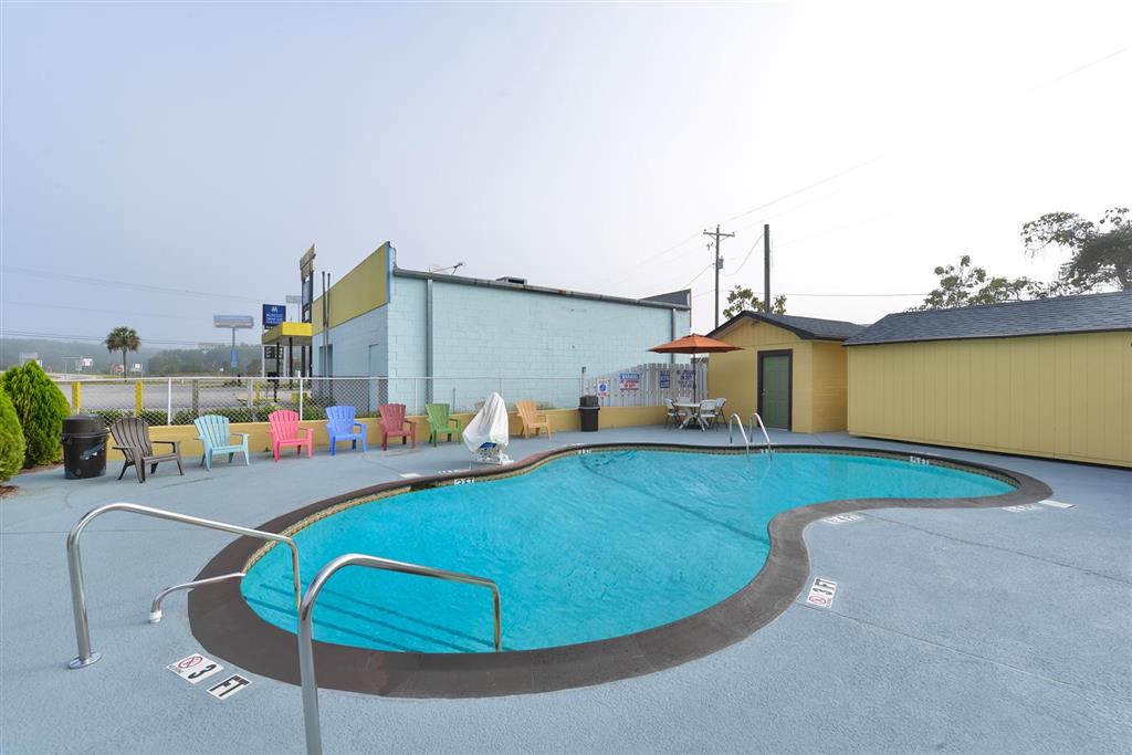 Americas Best Value Inn St. George SC - photo 14