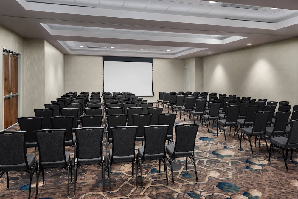 Residence Inn by Marriott Bethesda Downtown - photo 33