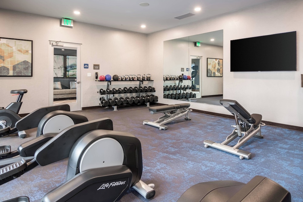 Fairfield Inn & Suites by Marriott San Jose North Silicon Valley - photo 22