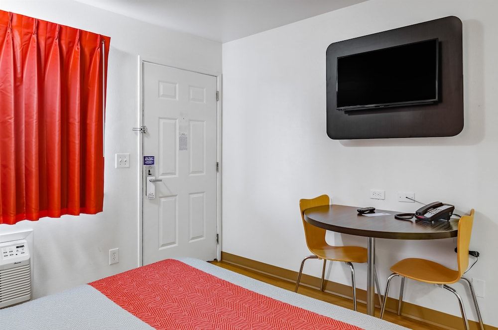 Motel 6 Gresham - photo 7