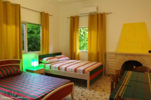 Garden House Escape — 4-Star Luxury Hotel in Amarynthos, Greece