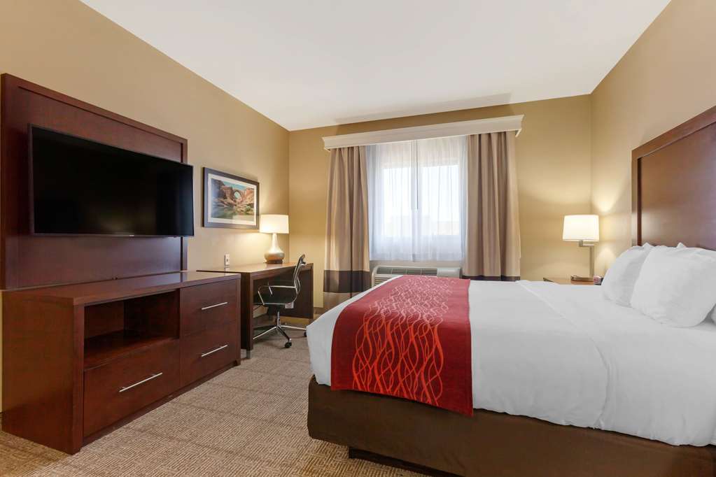 Comfort Inn & Suites Page at Lake Powell - photo 10
