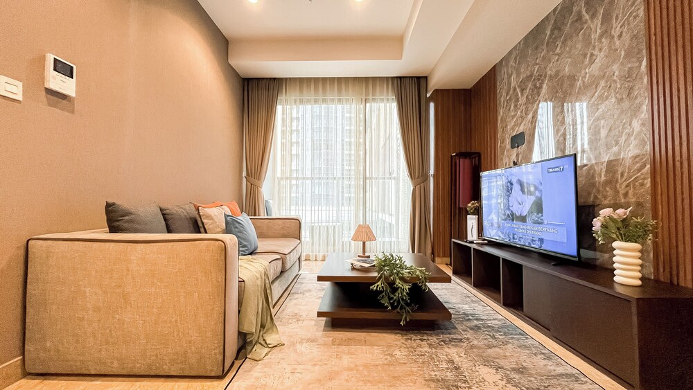 Moslem Friendly 1Br Branz Bsd Near Aeon Mall & Ice — 4-Star Luxury Hotel in Tangerang, Indonesia