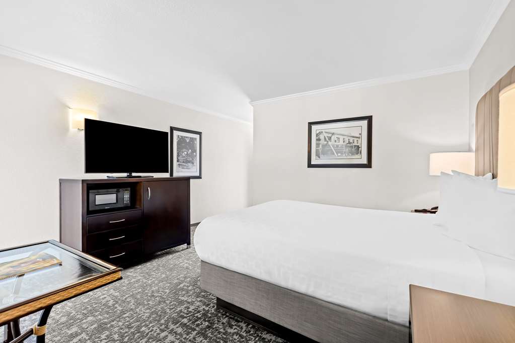 Best Western Garden Inn - photo 30