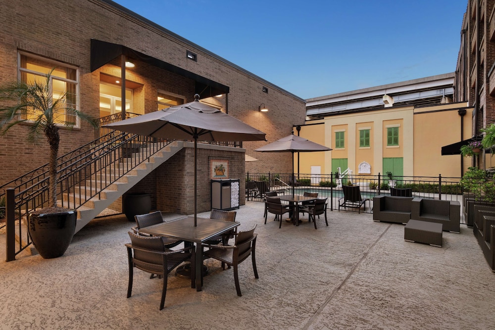 Hampton Inn and Suites New Orleans Convention Center - photo 66
