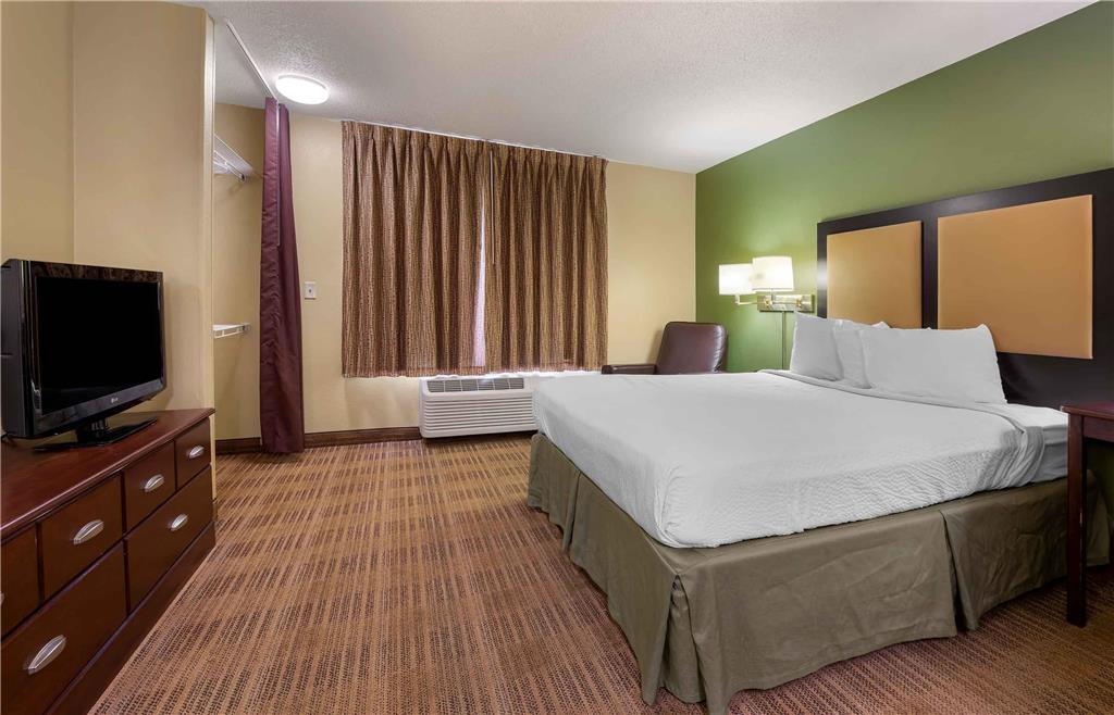 Extended Stay America Suites Indianapolis Castleton - photo 13