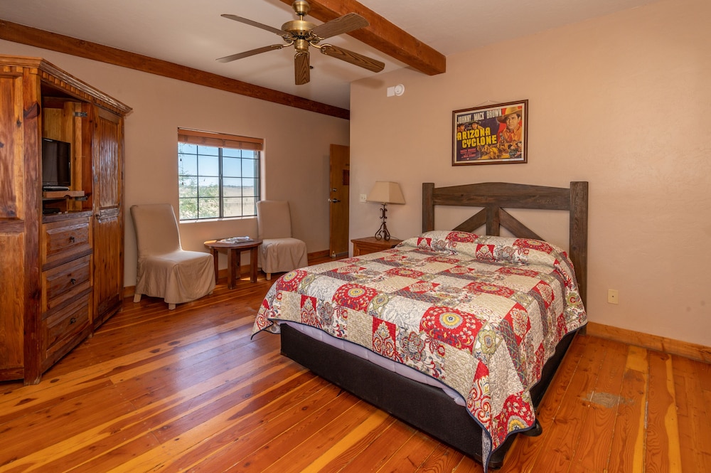 Sonoita Inn - photo 9