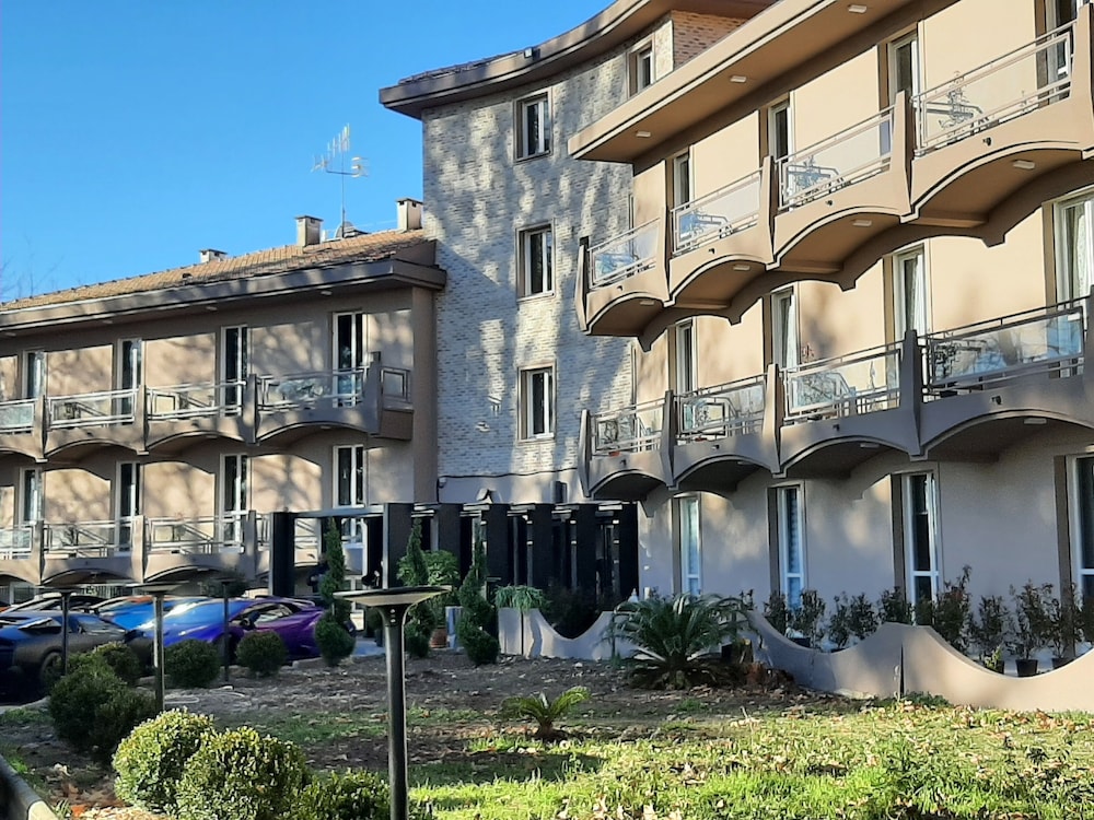 King Rose - carbon neutral hotel in Bologna