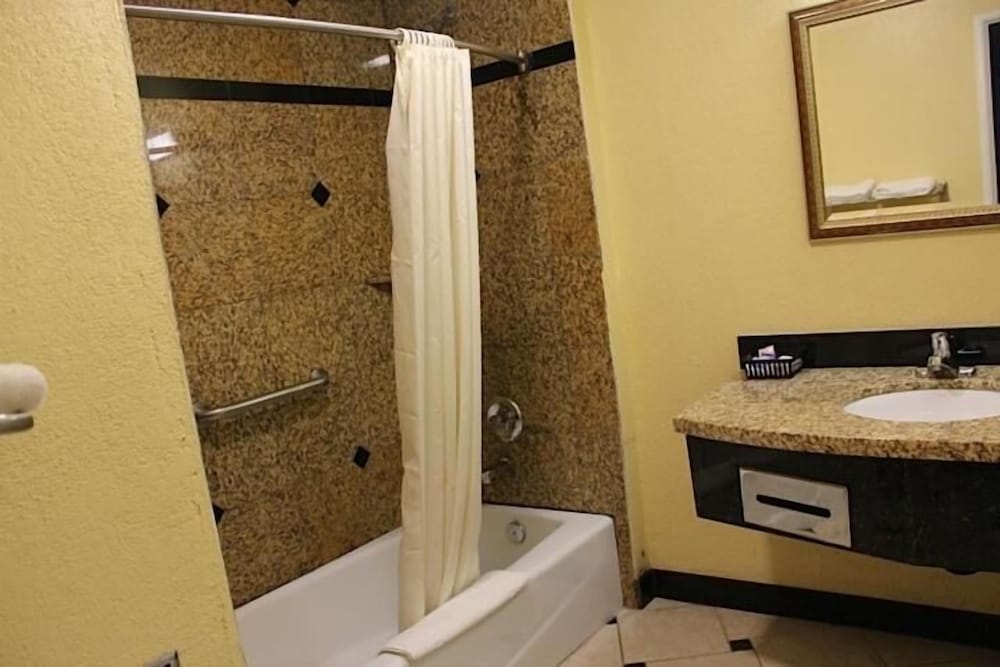 Western Village Inn - photo 10