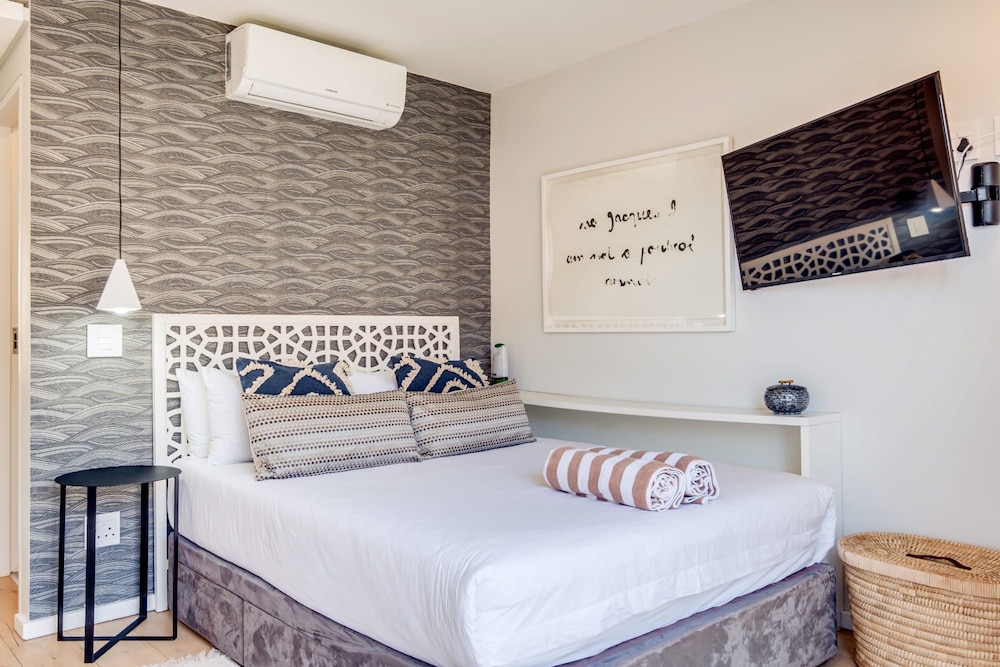 Bahati Executive Pad — 4-Star Luxury Hotel in Cape Town, South Africa