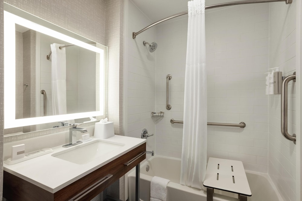 Hampton Inn Derby Wichita Southeast - photo 20