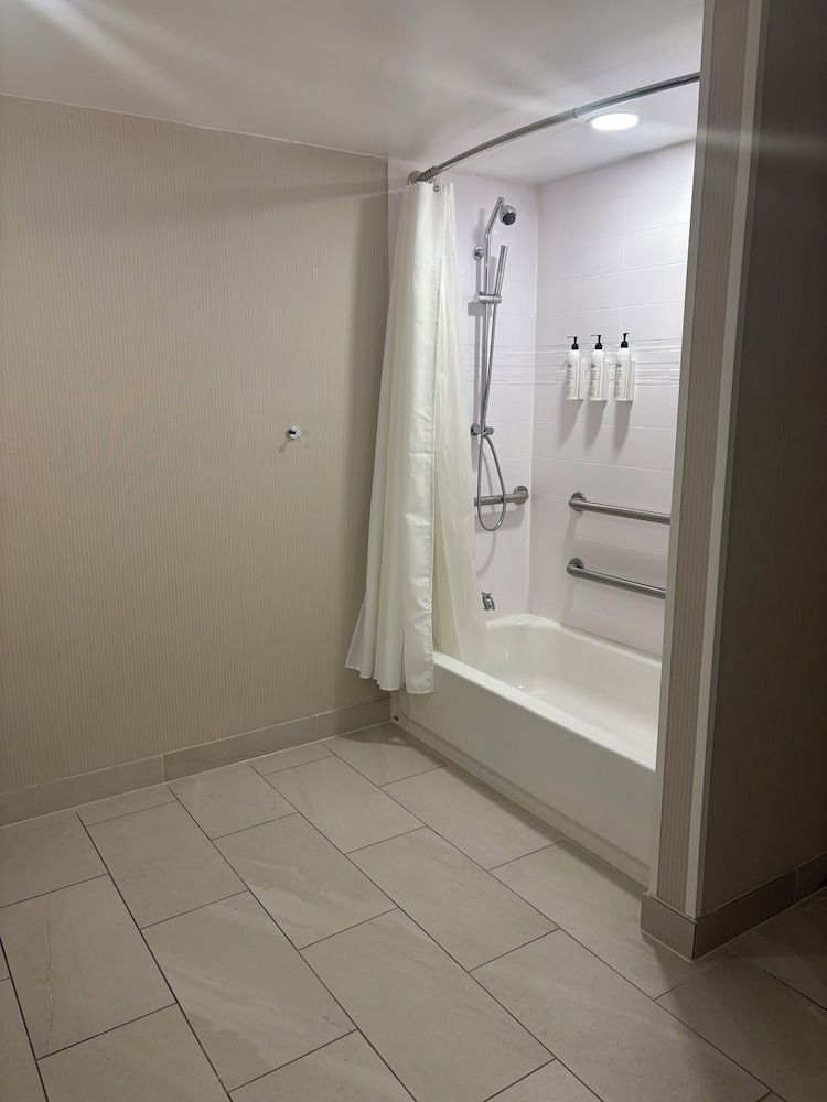 Delta Hotels by Marriott Indianapolis Airport - photo 17