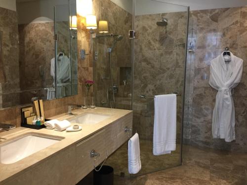 TAJ Cape Town Private Luxury Two Bedroom Suite