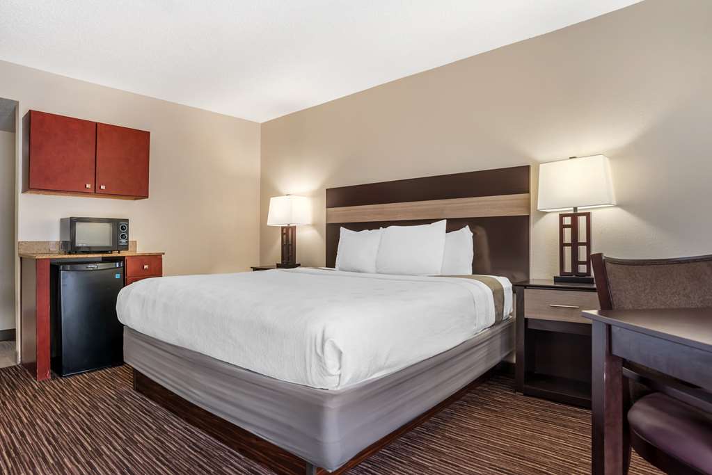 Best Western Oak Manor - photo 13