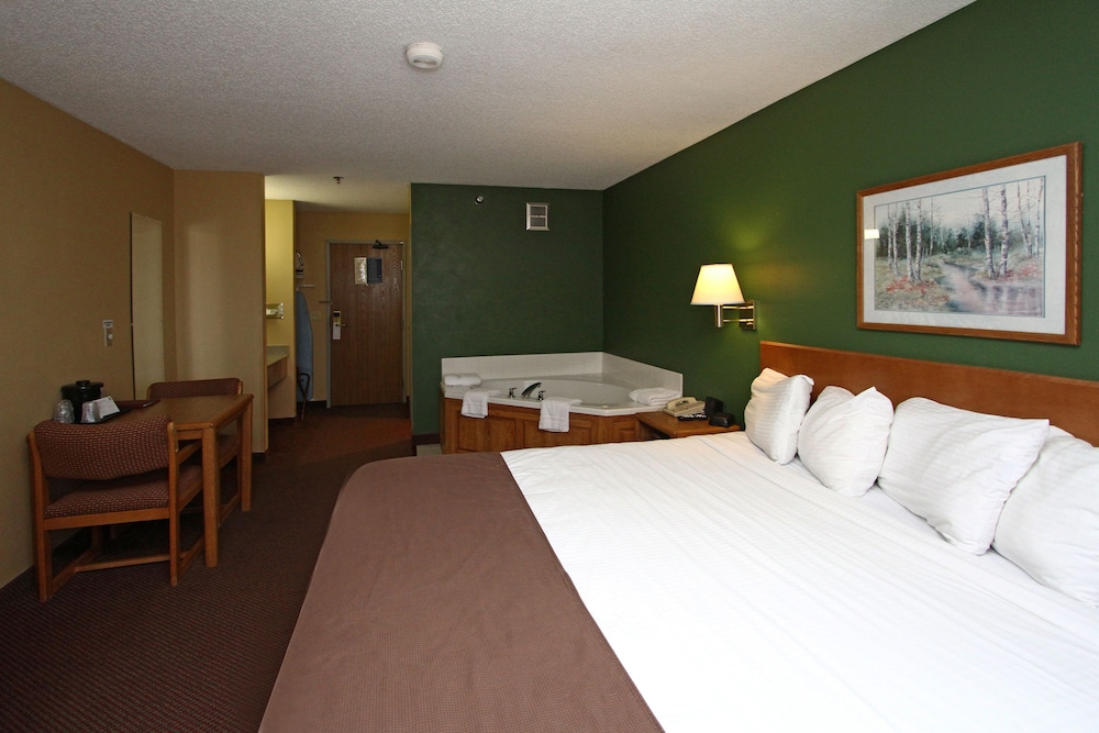 New Victorian Inn and Suites - photo 16