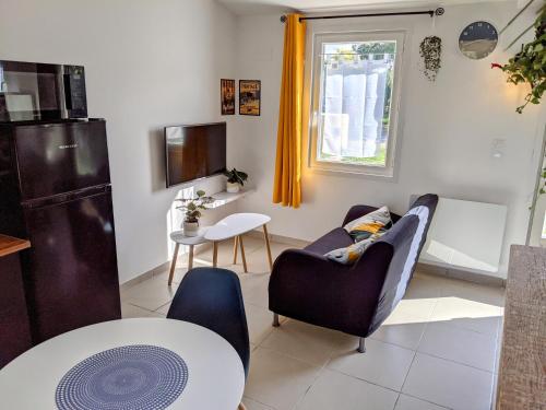 Studio Independant Tout Equipe Au Calme - carbon neutral hotel in Sant Joan De Pladecorts