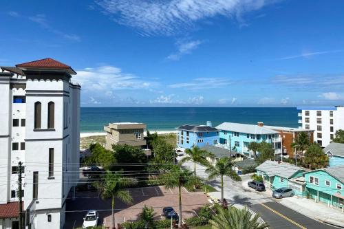 305 Madeira Bay Resort - photo 20