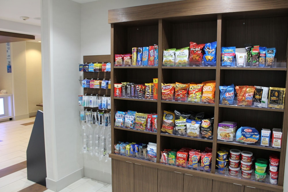 Holiday Inn Express & Suites Napa American Canyon by IHG - photo 13