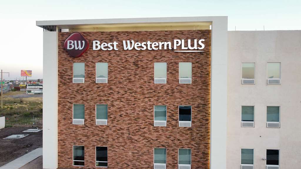 BW Plus Sacramento in Chihuahua impresses with its stylish architecture and sophisticated interiors.