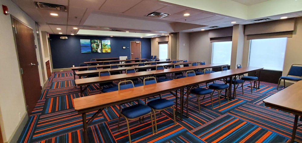 Hampton Inn Hillsville - photo 62