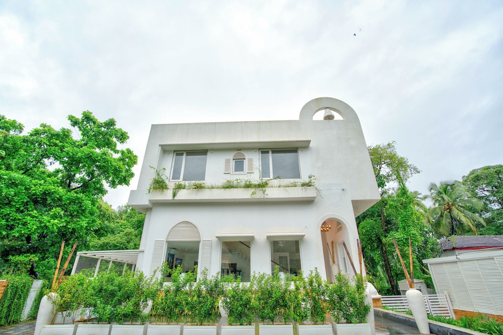 Asgard Apartments Hotels — Solim