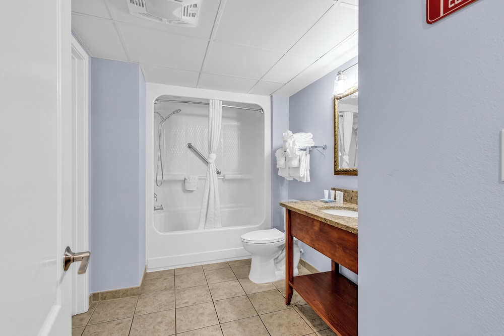 Carolinian Resort Stunning Condos - photo 137