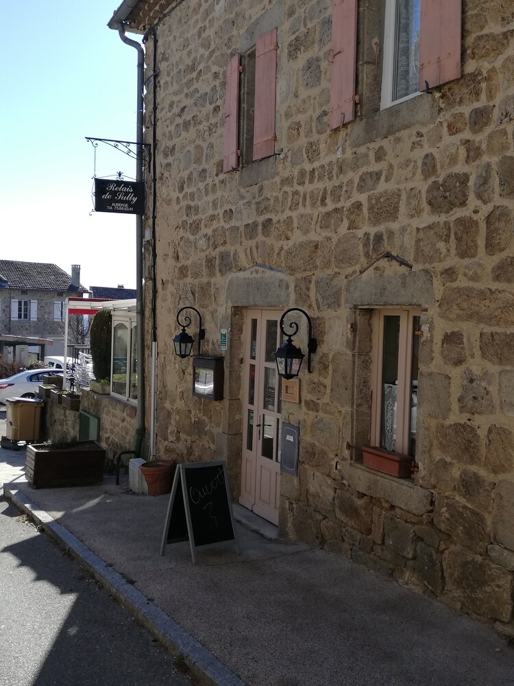 Le relais de Sully in Le Cheylard, France
