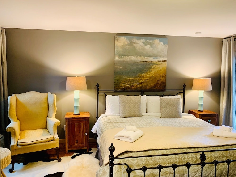 The Inn At Warm Springs - photo 6