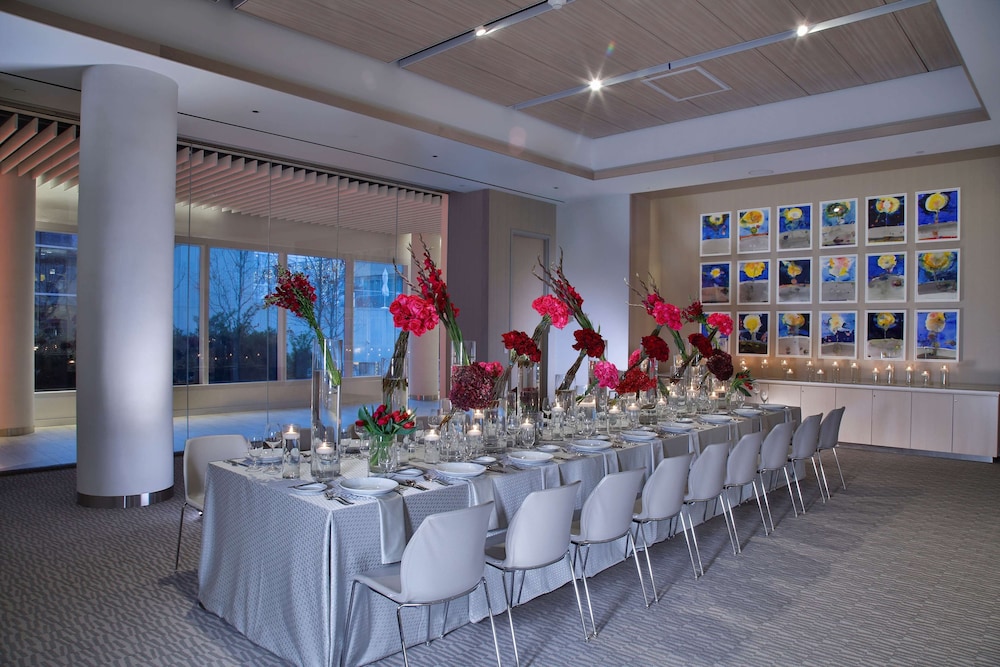 HALL Arts Hotel Dallas Autograph Collection - photo 98