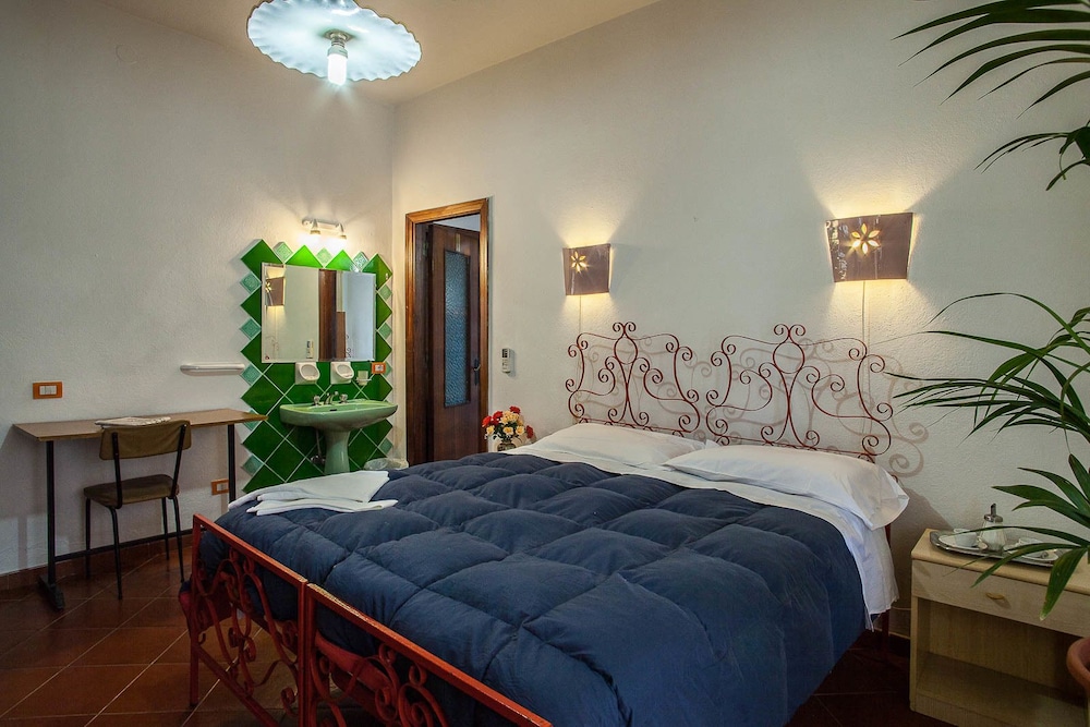 Hotel Villa Rosa — hotel in Sarroch