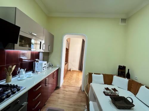 White Apartament in old tbilisi