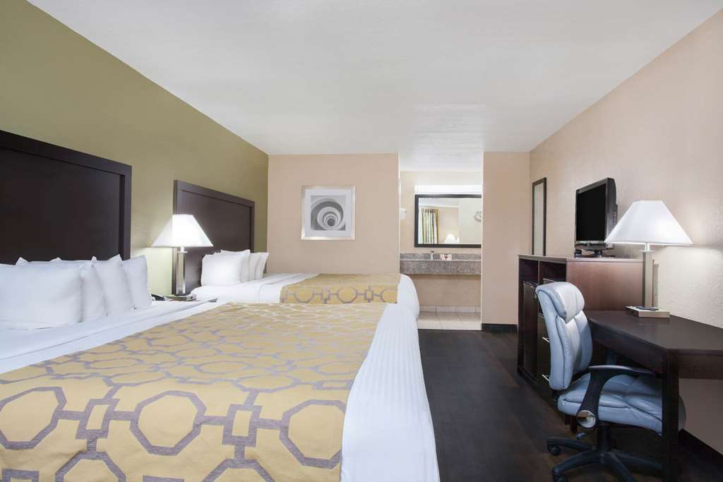 Baymont by Wyndham Lake City I 75 - photo 10