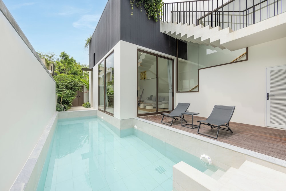 Qabalah 2BR Villa Pool Rooftop Near Bangtao — 4-Star Luxury Hotel in Thalang, Thailand