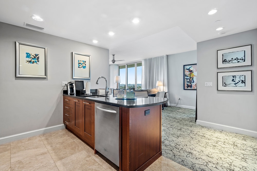 Palm Beach Singer Island Resort & Spa Luxury Suites - photo 123