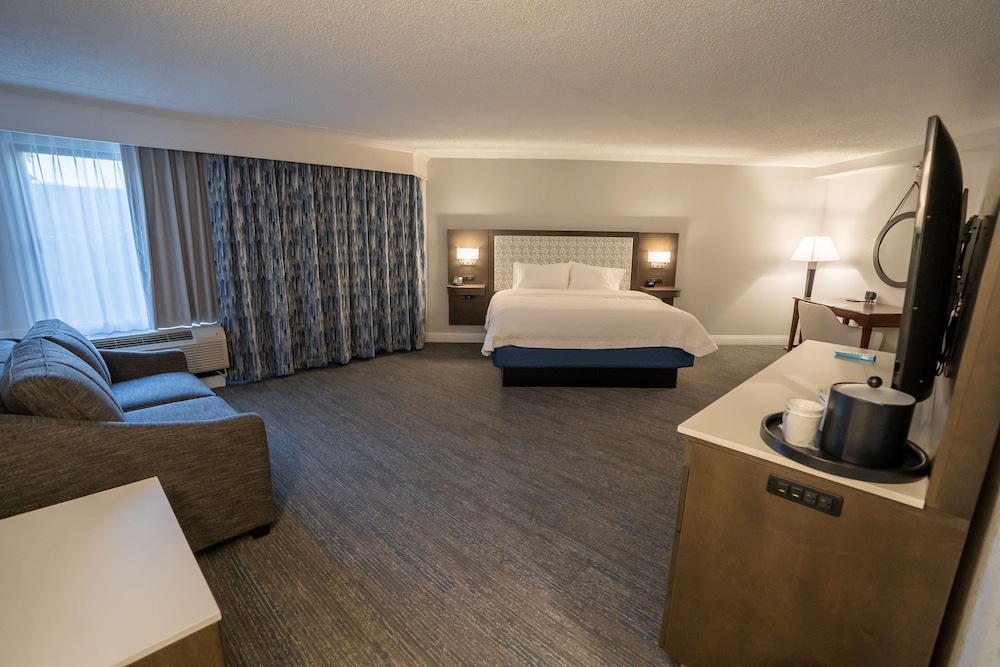 Hampton Inn & Suites Fairfield - photo 20