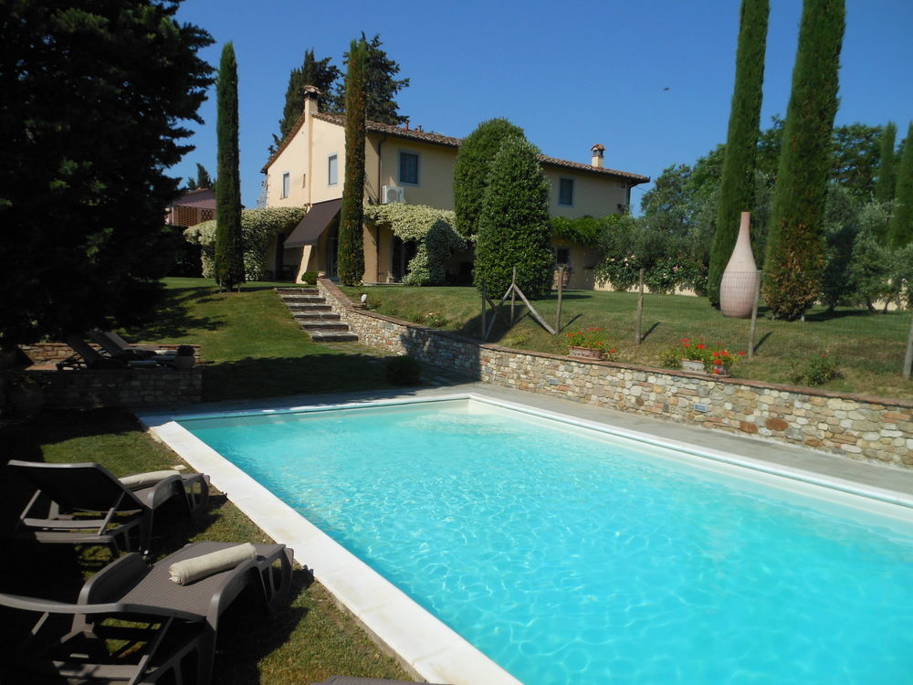 Poggio Rosemary - carbon neutral hotel in Montespertoli