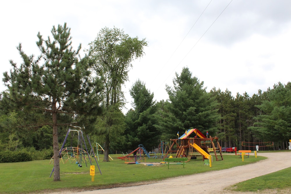 Yukon Trails RV & Camping Resort - photo 54