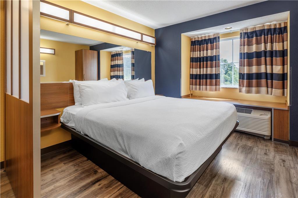 SureStay Plus Hotel by Best Western Keyser - photo 16