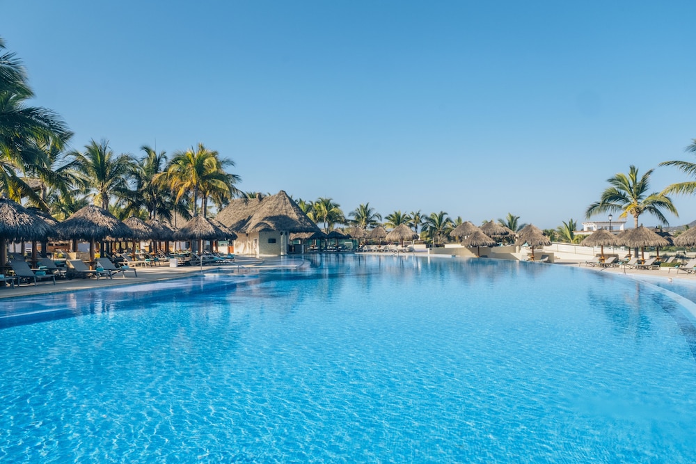 Infinity pool