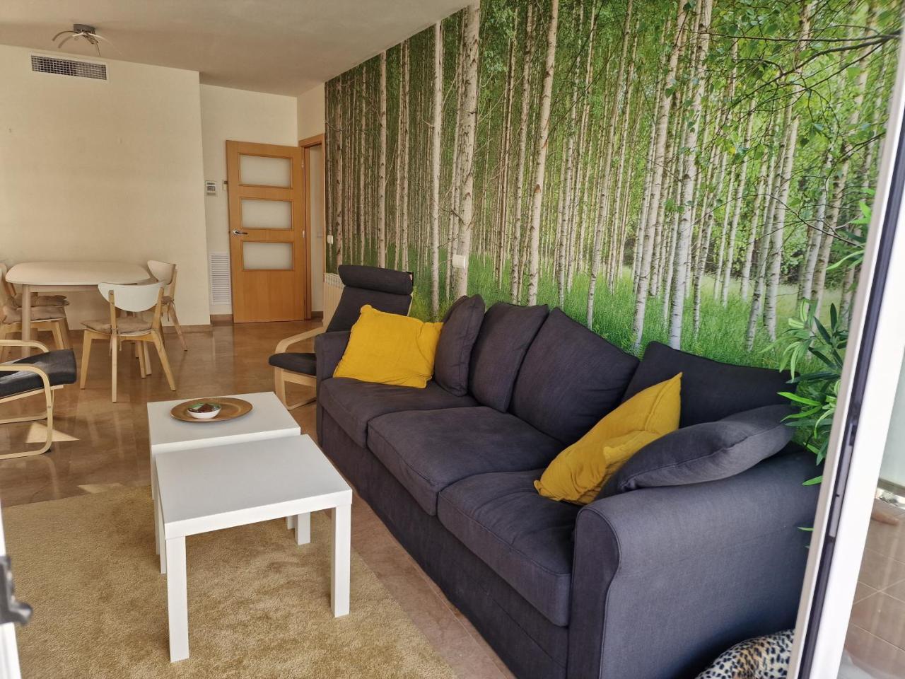 4 Rooms Apartment in Tarragona — 4-Star Luxury Hotel in Tarragona, Spain