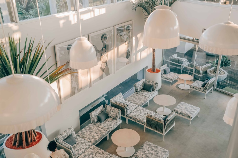 Botanical Pool Club — Kisarazu