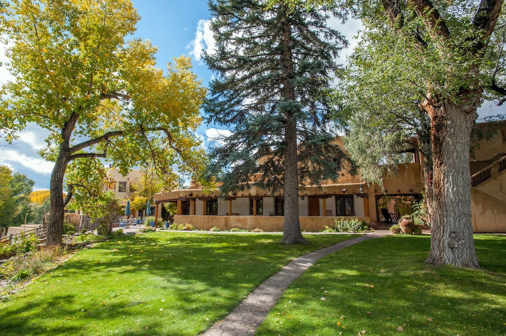 Inn on La Loma Plaza - featured photo