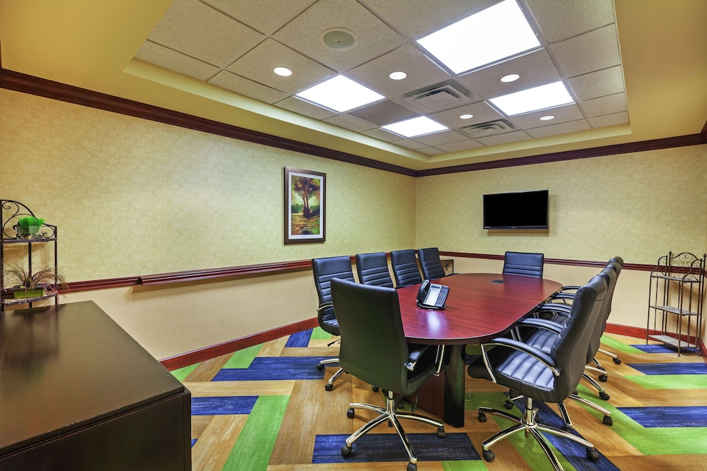 Hampton Inn & Suites Tulsa North Owasso - photo 56